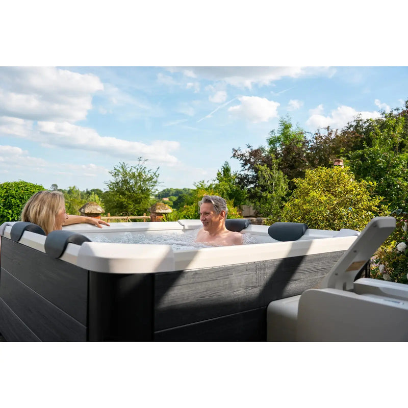 MSpa Frame Oslo Round 6 Person Inflatable Hot Tub Spa - F-OS063W - Backyard Provider